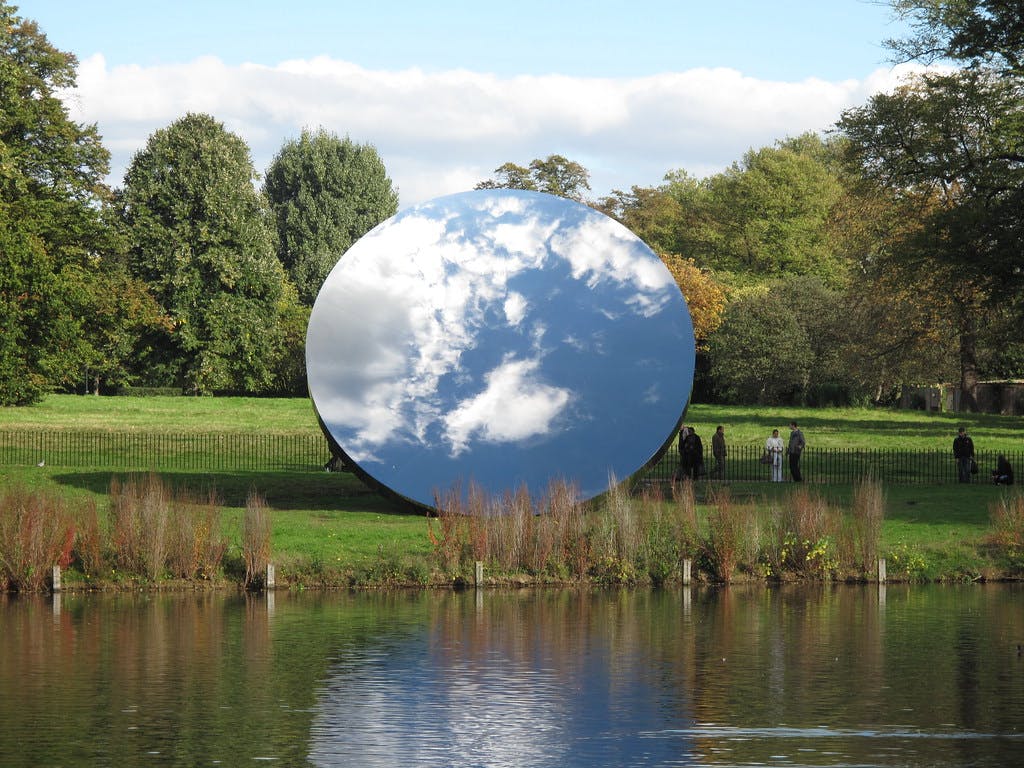 Exhibition view, Kensington Gardens, London - © Mennour