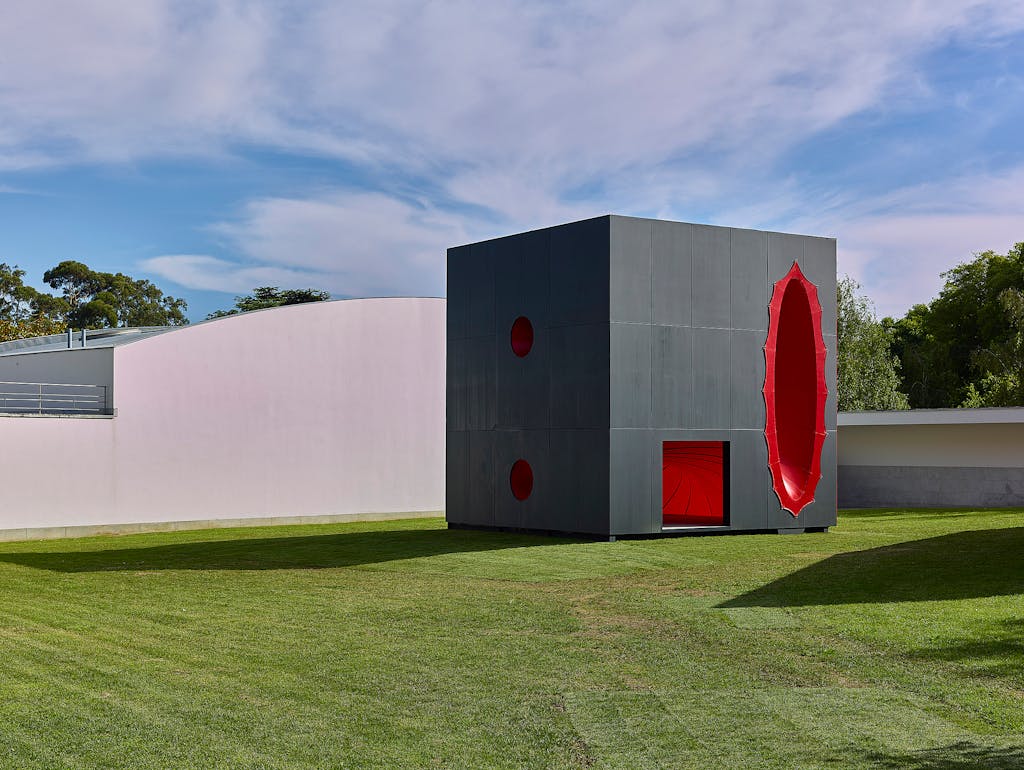 Exhibition view, Serralves Foundation, Porto - © Mennour