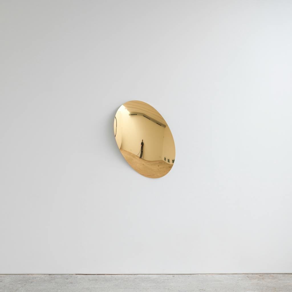 Mirror (Gold) - © Mennour