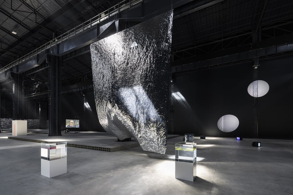 Exhibition view, Pirelli HangarBicocca, Milan - © Mennour
