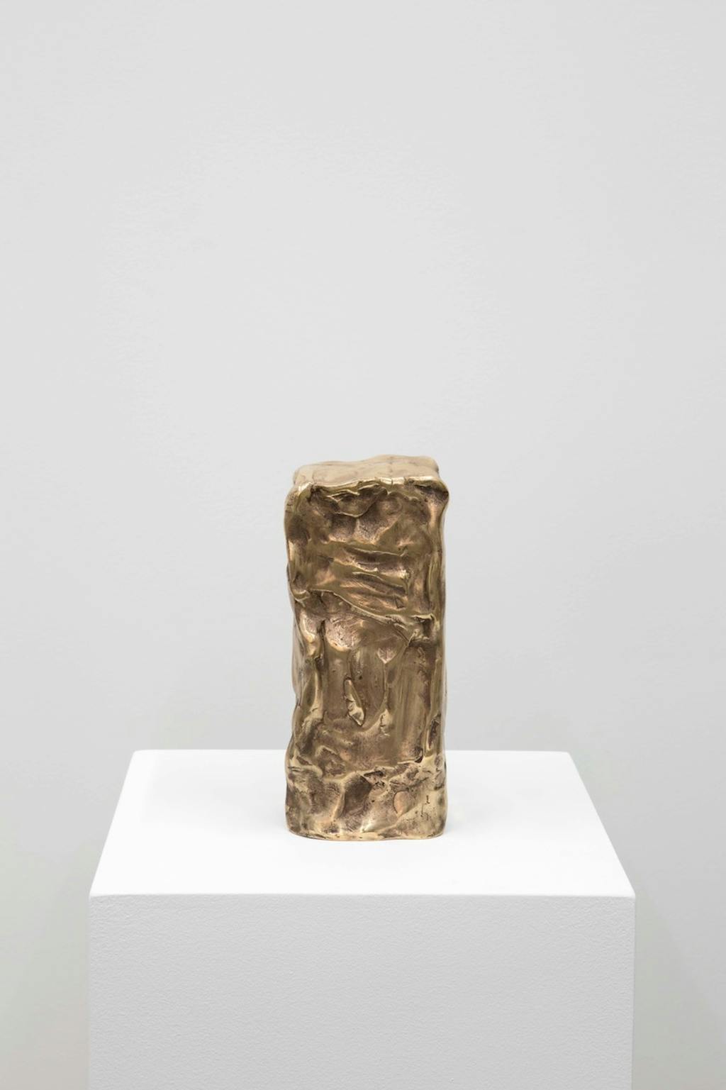 Reflexologie plantaire (Li Min Khun) (série "Sculptures Massées") - © Mennour