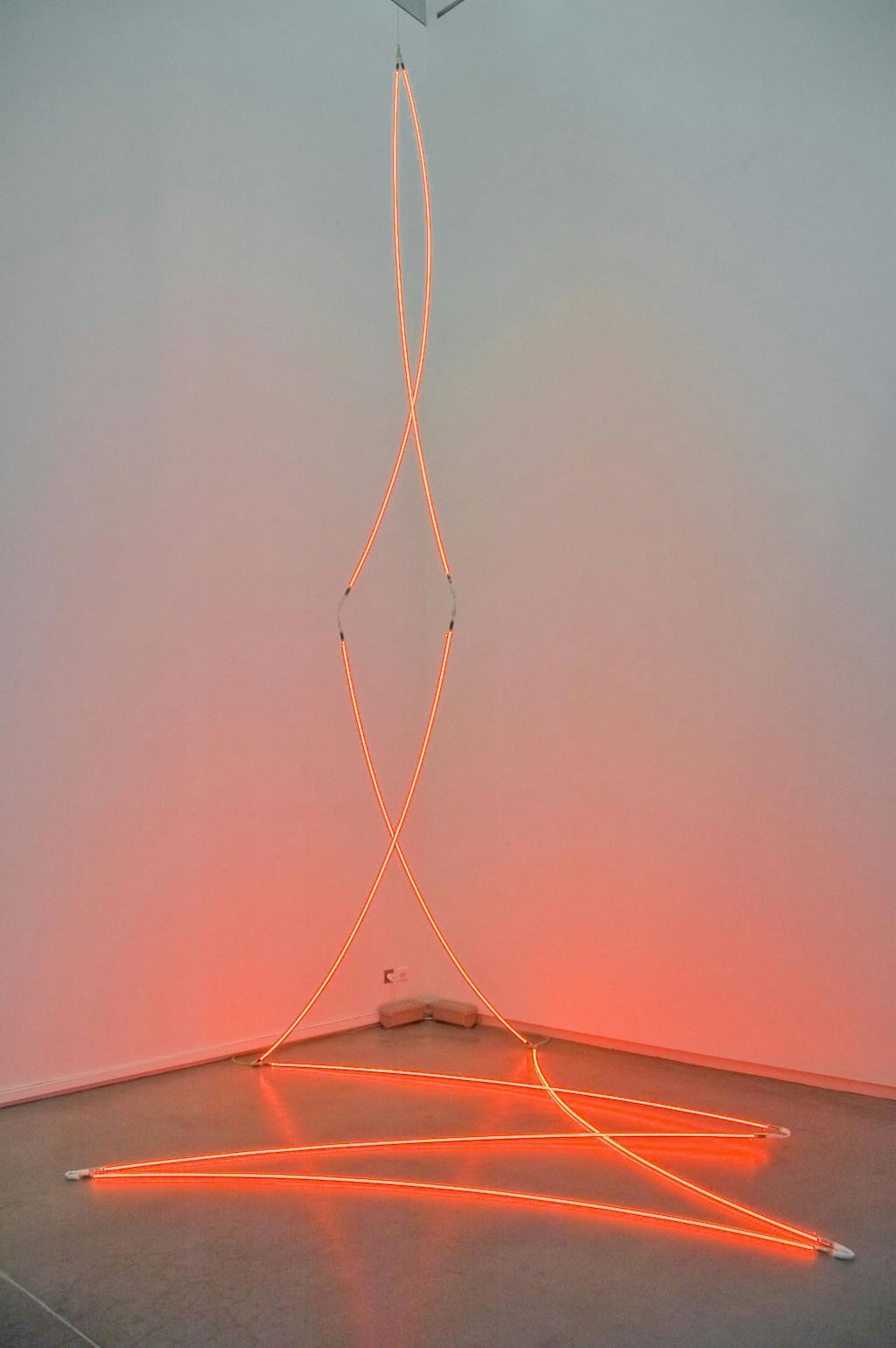 Lamentable Ø 6m50 rouge - © kamel mennour