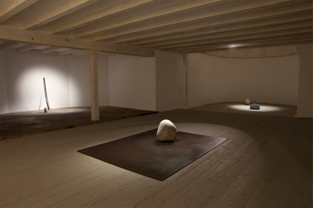 Exhibition view, Chapelle Saint-Laurent, Arles - © kamel mennour