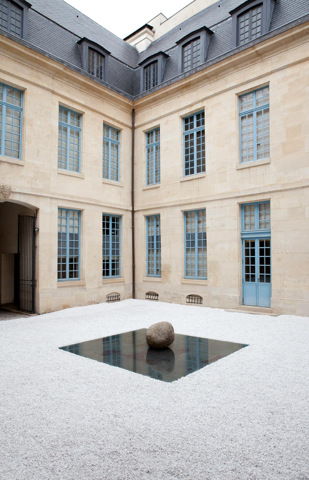 Exhibition view, Musée de la Chasse, Paris - © kamel mennour