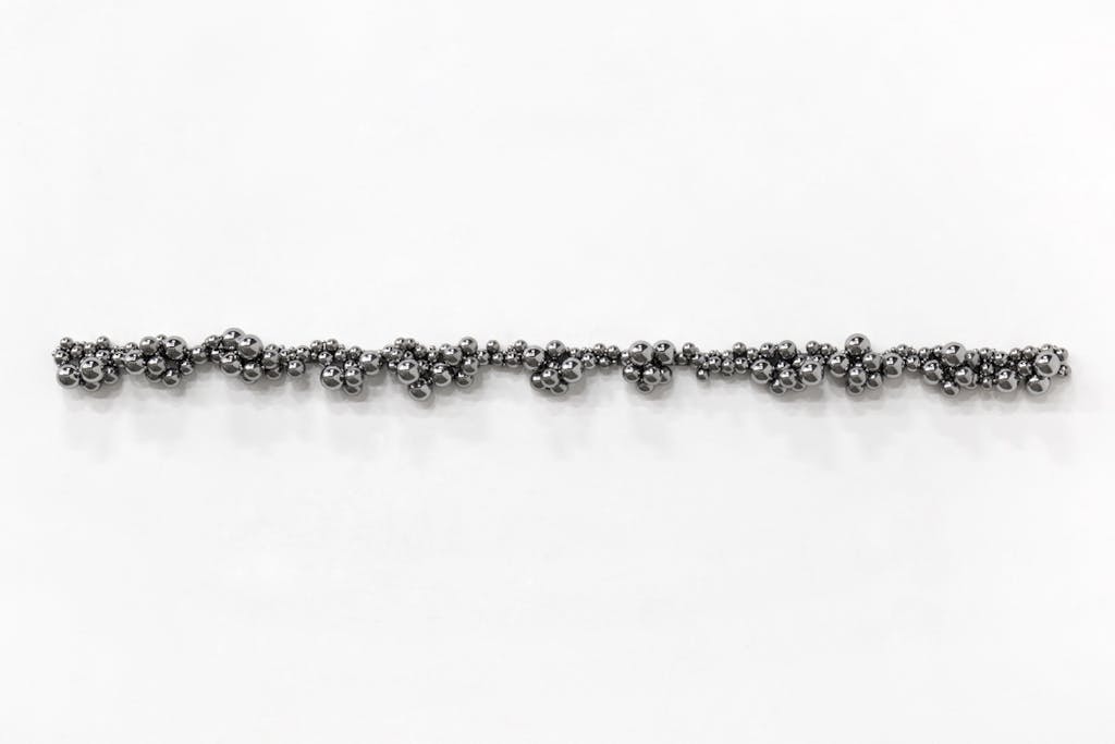 Contamination line - © kamel mennour