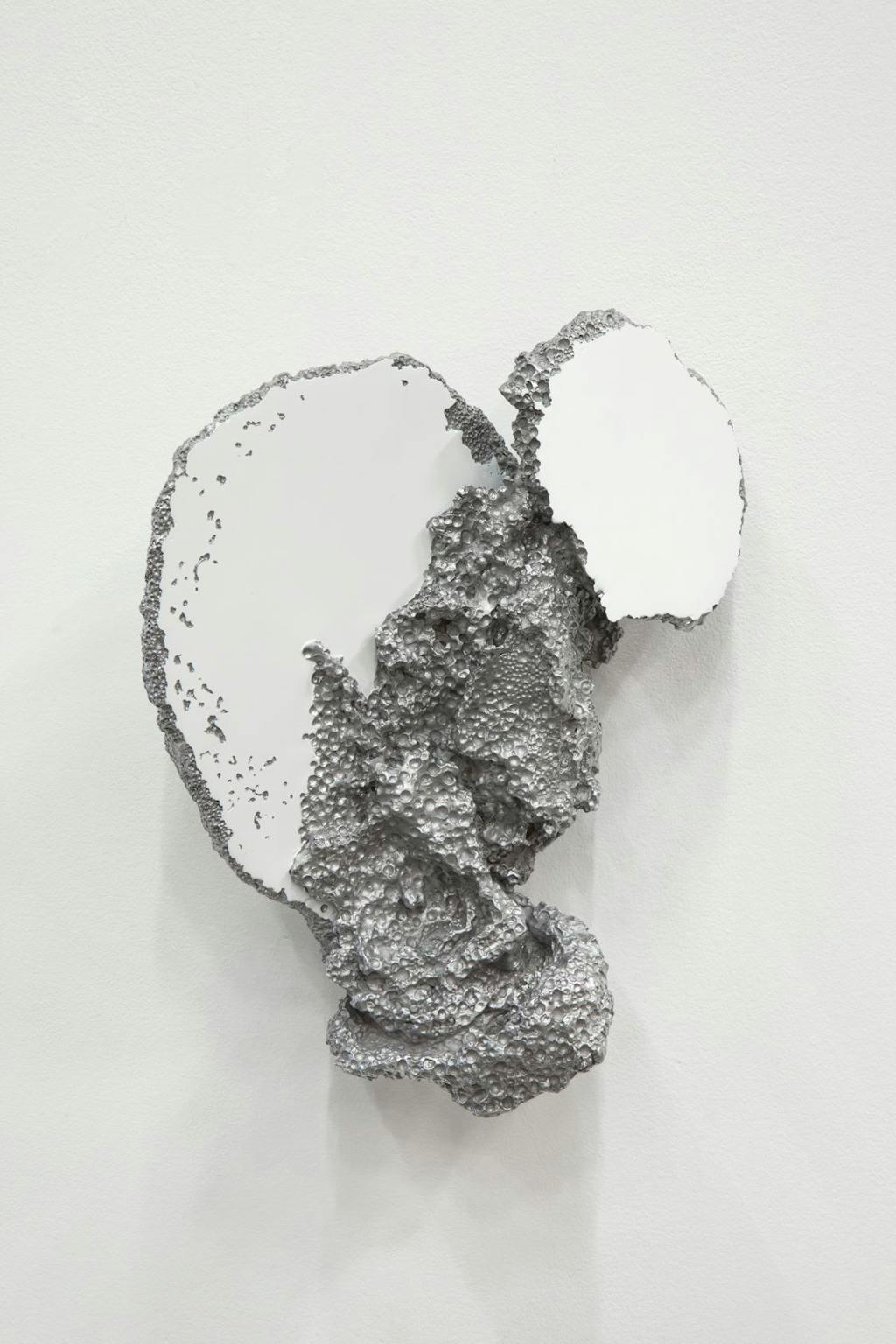 Sculpture &agrave; l&rsquo;aveugle (wall) - © Mennour