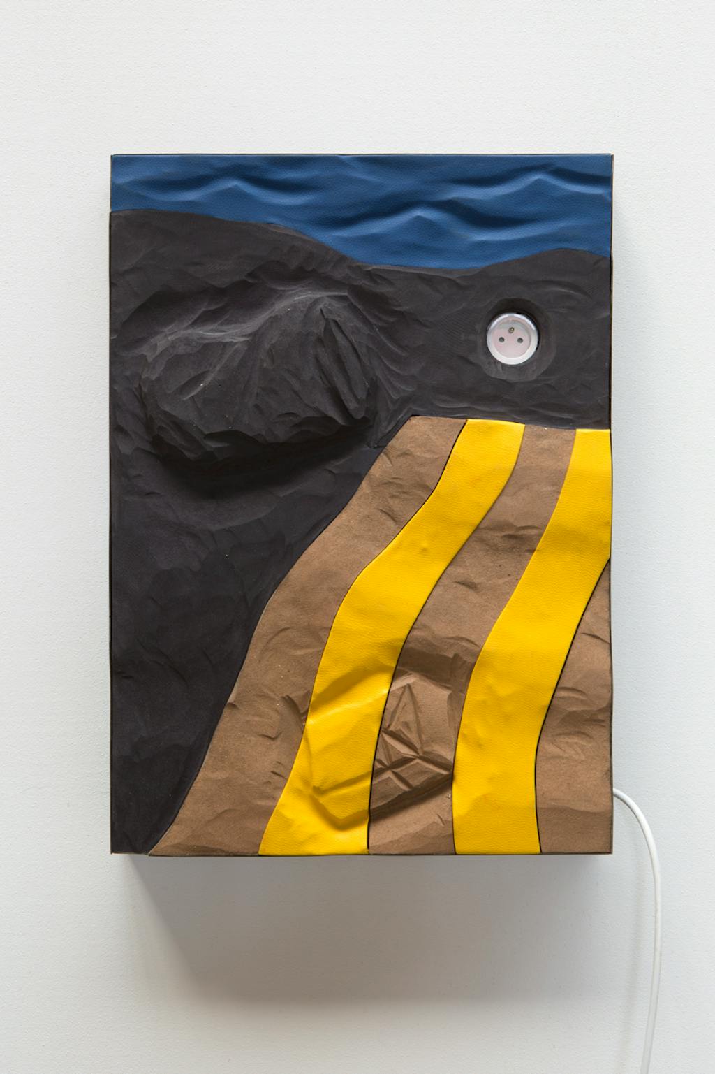 Towel on Black Sand - © kamel mennour