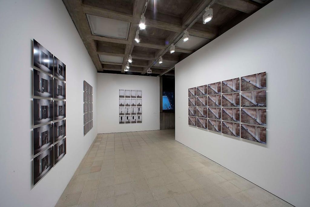 Exhibition view, Hayward Gallery, London - © kamel mennour