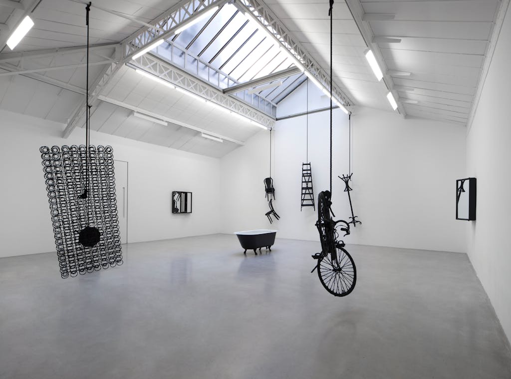 Exhibition view, kamel mennour, Paris - © kamel mennour