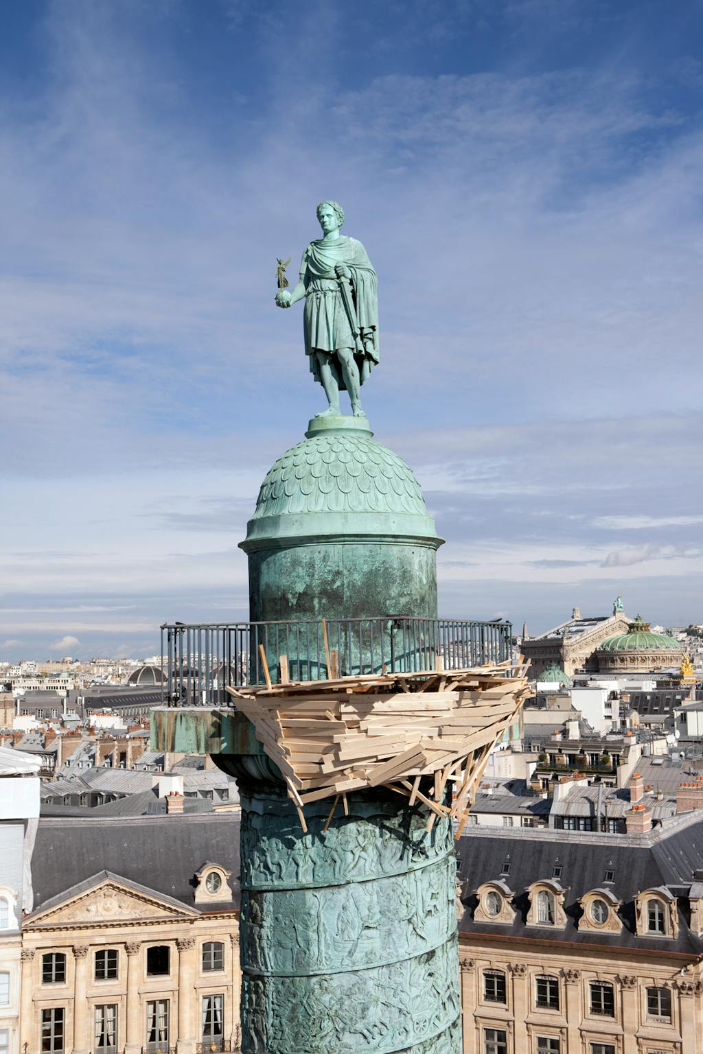 Exhibition view, Place Vendôme, Paris - © kamel mennour