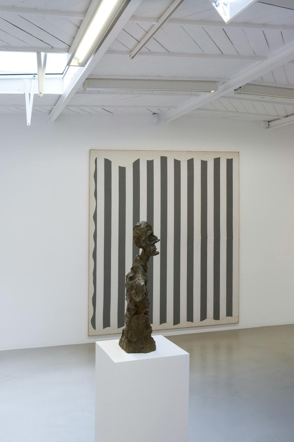 Daniel Buren & Alberto Giacometti Œuvres Contemporaines 1964-1966 - © Mennour