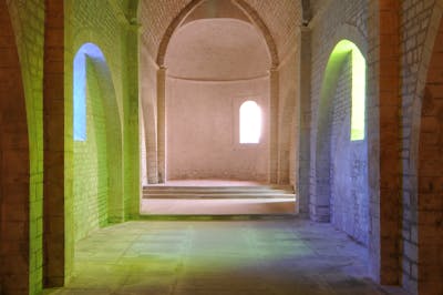 Ann Veronica Janssens - Chapelle Saint Vincent, Grignan - © Mennour